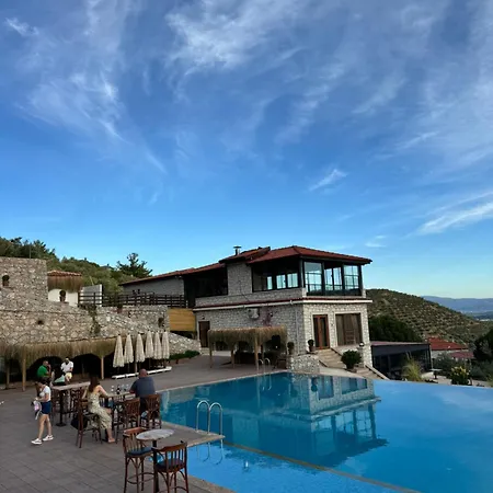 Noa Kazdaglari Tas Ve Bungalov Αδραμύττιο