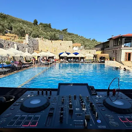 Noa Kazdaglari Tas Ve Bungalov Hotel *